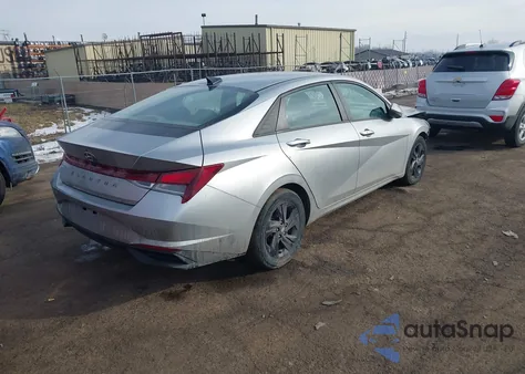 2022 Hyundai Elantra Sel z USA, uszkodzony, nr VIN 5NPLS4AG1NH079506